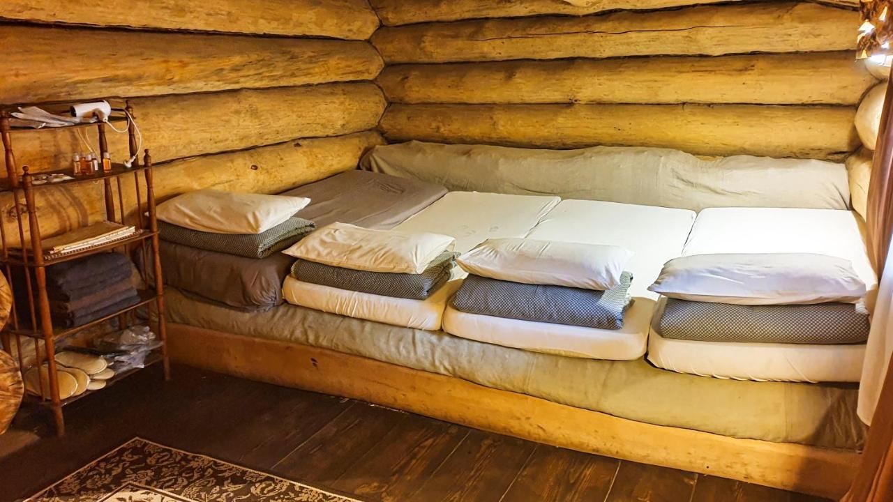 Forest Hut Stariy Prud Pylypovychi Exterior foto